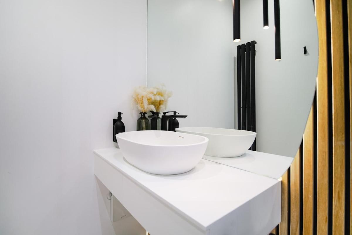 Japandi By The Heim Residences Manchester Ngoại thất bức ảnh